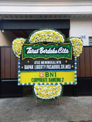 Papan Bunga Duka di Tanjung Gusta