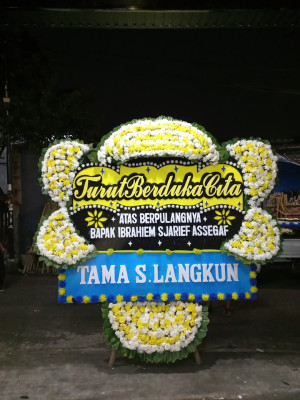 Papan Bunga Duka di Tanjung Gusta